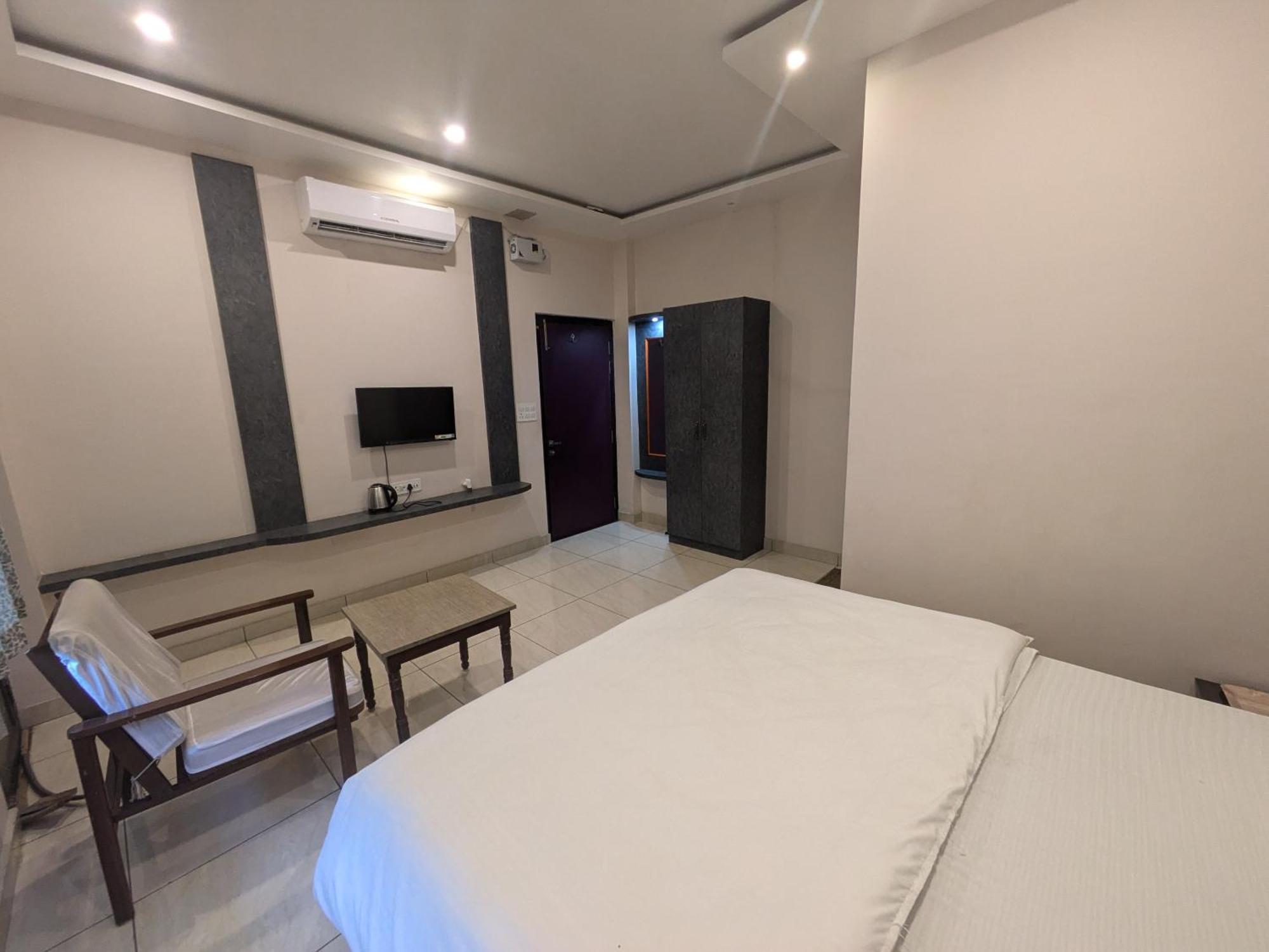 Kishori Vatika Hotel Ramnagar  Екстериор снимка