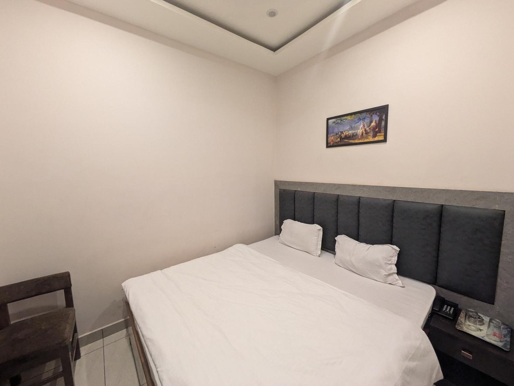 Kishori Vatika Hotel Ramnagar  Екстериор снимка