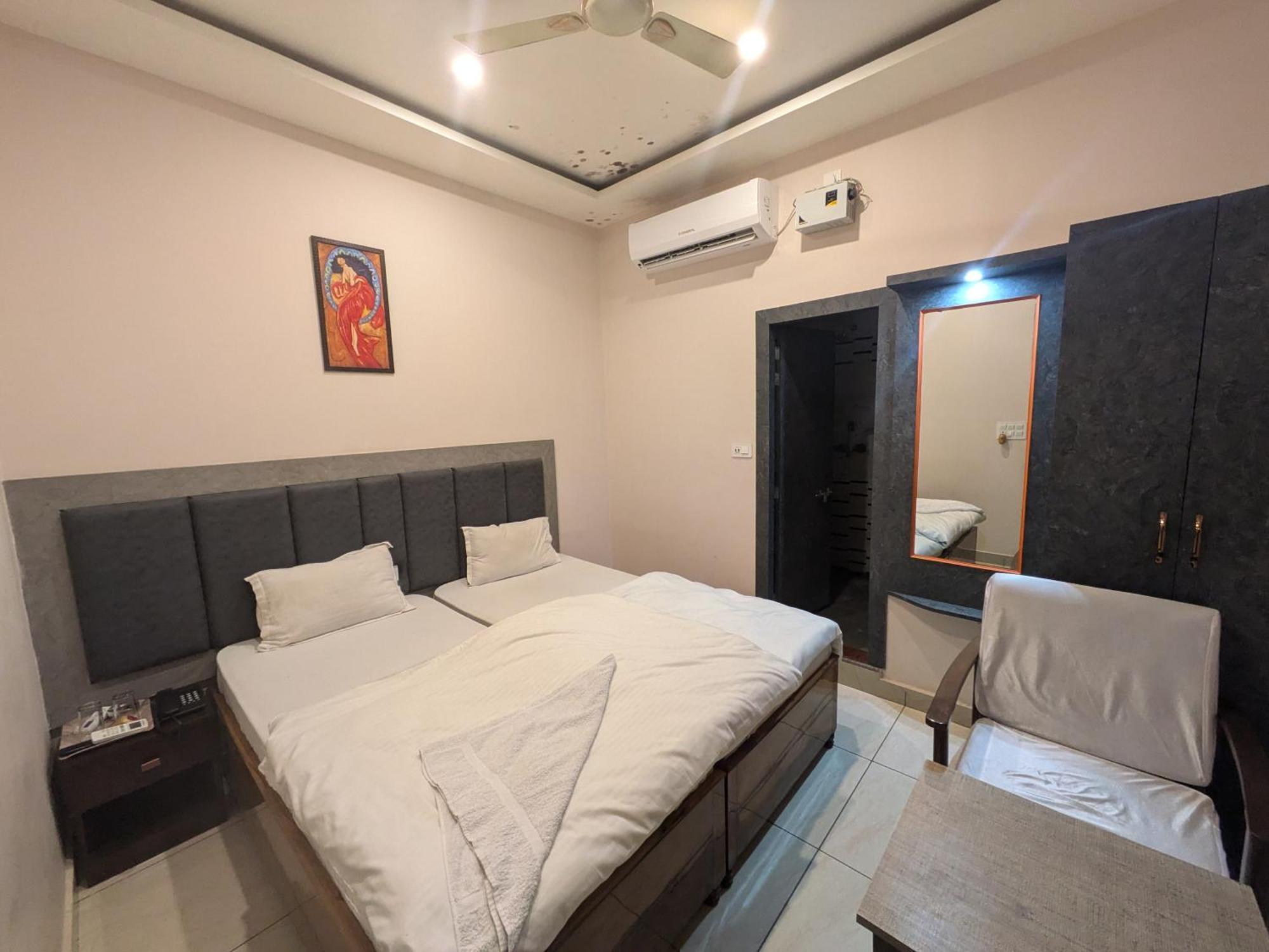 Kishori Vatika Hotel Ramnagar  Екстериор снимка