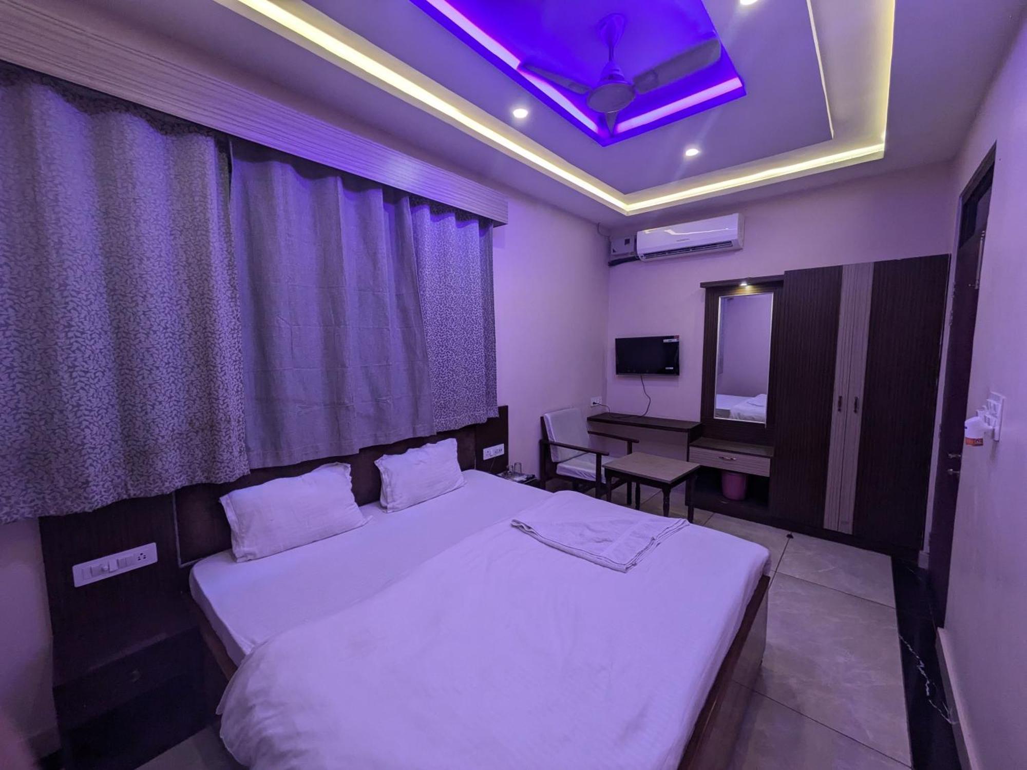 Kishori Vatika Hotel Ramnagar  Екстериор снимка